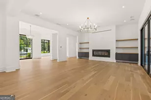 4550 Jolyn Pl, Sandy Springs, GA 30342 - Photo 11