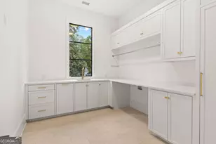4550 Jolyn Pl, Sandy Springs, GA 30342 - Photo 27