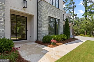 4550 Jolyn Pl, Sandy Springs, GA 30342 - Photo 5