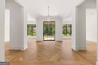 4550 Jolyn Place, Sandy Springs, GA 30342 - Photo 7