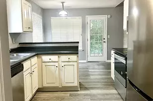 1630 Isleworth Cir, Atlanta, GA 30349 - Photo 11