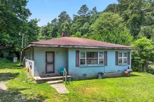 285 Carter St, Cornelia, GA 30531 - Photo 1