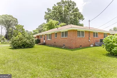 415 Bernard Drive, Warner Robins, GA 31093 - Photo 5