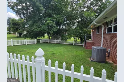 372 Foreacre Street, Cornelia, GA 30531 - Photo 3