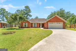 107 Shallowford Cir, Hinesville, GA 31313 - Photo 1