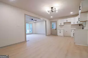 4396 Greenleaf Circle, Atlanta, GA 30331 - Photo 7