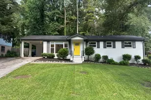 4396 Greenleaf Circle, Atlanta, GA 30331 - Photo 21