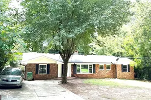 3727 Dial Dr, Stone Mountain, GA 30083 - Photo 5