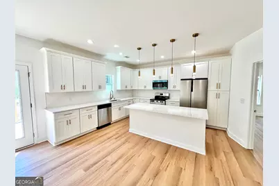 204 Custer Circle, Griffin, GA 30223 - Photo 5