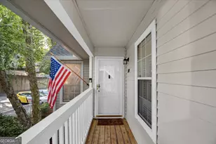 1110 Gettysburg Pl, Sandy Springs, GA 30350 - Photo 3
