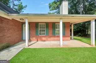 208 Drake Elm Ct, Hampton, GA 30228 - Photo 7