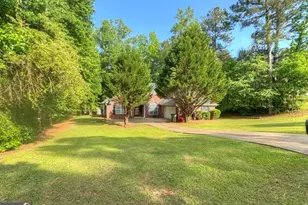 239 Old Pond Rd, Lagrange, GA 30241 - Photo 1