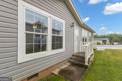109 Willow Drive E, Newnan, GA 30263 - Photo 5