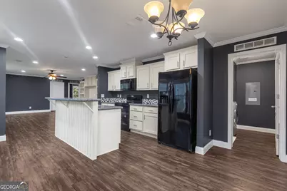 109 Willow Drive E, Newnan, GA 30263 - Photo 9