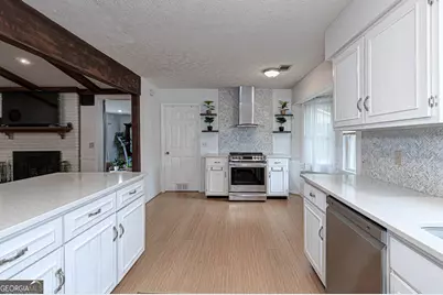4309 Castlewood Court, Columbus, GA 31907 - Photo 7