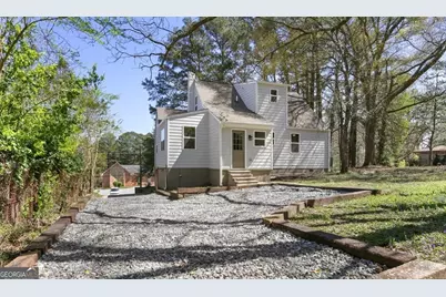 2561 Sylvan Road, East Point, GA 30344 - Photo 17