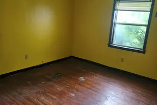 57 Pine St, Hazlehurst, GA 31539 - Photo 3