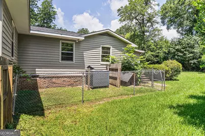 155 W Johnston Street, Forsyth, GA 31029 - Photo 21