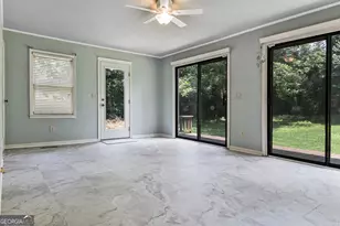 155 W Johnston St, Forsyth, GA 31029 - Photo 15