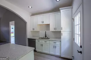 61 R C Allen Dr, Columbus, GA 31907 - Photo 7