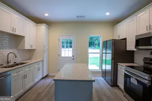 73 R C Allen Dr, Columbus, GA 31907 - Photo 7