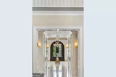 72 Blackland Road NW, Atlanta, GA 30342 - Photo 3