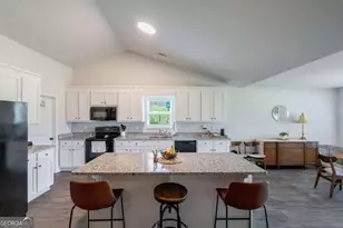 327 Skyview Dr, Winterville, GA 30683 - Photo 11