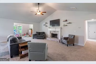 327 Skyview Drive, Winterville, GA 30683 - Photo 3