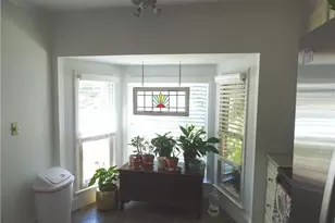 410 Forestgate Ct, Sandy Springs, GA 30350 - Photo 5