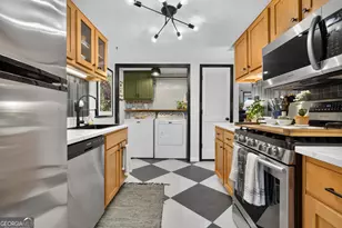 7750 Roswell Rd, Sandy Springs, GA 30350 - Photo 13