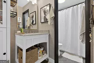 7750 Roswell Rd, Sandy Springs, GA 30350 - Photo 25