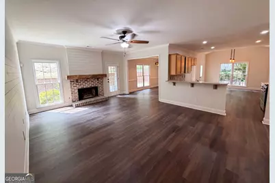 8635 Amsbury Way, Cumming, GA 30041 - Photo 3