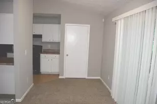 4952 Isle Royal Ct, Stone Mountain, GA 30088 - Photo 5