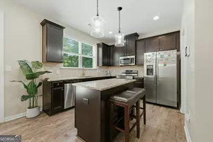 7519 Stone Creek Path, Lithonia, GA 30038 - Photo 9