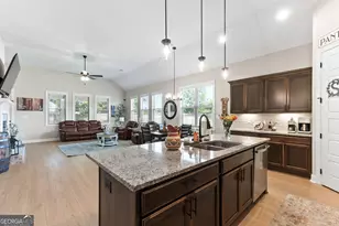 403 Cannon Pt Dr, Bonaire, GA 31005 - Photo 5