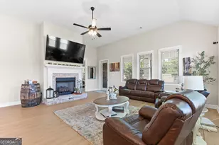 403 Cannon Pt Dr, Bonaire, GA 31005 - Photo 17
