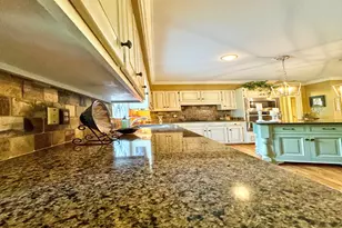 1018 Riverside Dr, Lagrange, GA 30240 - Photo 7
