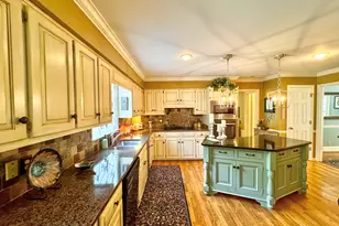 1018 Riverside Dr, Lagrange, GA 30240 - Photo 3
