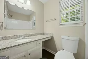260 Barrington Dr E, Roswell, GA 30076 - Photo 15