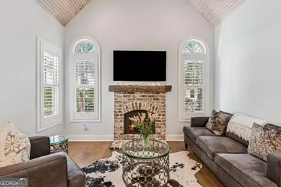 306 Broadway Street, Saint Simons, GA 31522 - Photo 13