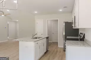 301 Ashbrook Trace Dr, Athens, GA 30605 - Photo 7