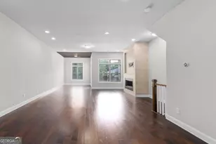 4147 Township Pkwy, Atlanta, GA 30342 - Photo 15