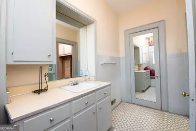 2028 Vineville Avenue, Macon, GA 31204 - Photo 17