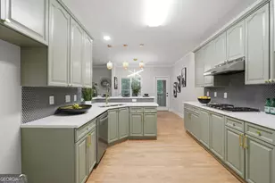 682 Montglade Ct, Suwannee, GA 30024 - Photo 37