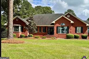 102 Oakatee Ct Courts, Cordele, GA 31015 - Photo 1