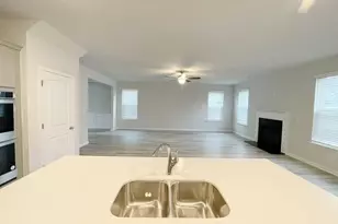 928 Yancey Ct, Loganville, GA 30052 - Photo 7