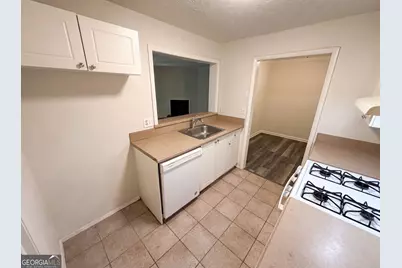 216 Summit North Drive NE, Atlanta, GA 30324 - Photo 9