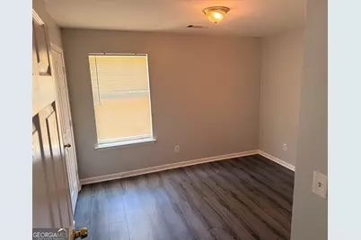 6229 Hickory Lane Circle, Union City, GA 30291 - Photo 9