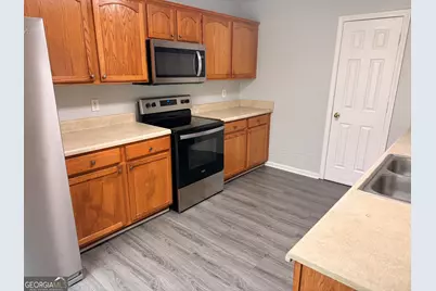 6229 Hickory Lane Circle, Union City, GA 30291 - Photo 3