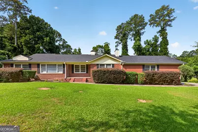 190 Forrest Avenue, Fayetteville, GA 30214 - Photo 1